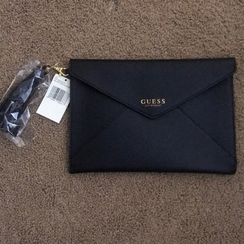 NWT black Guess by Marciano enveloppe clutch